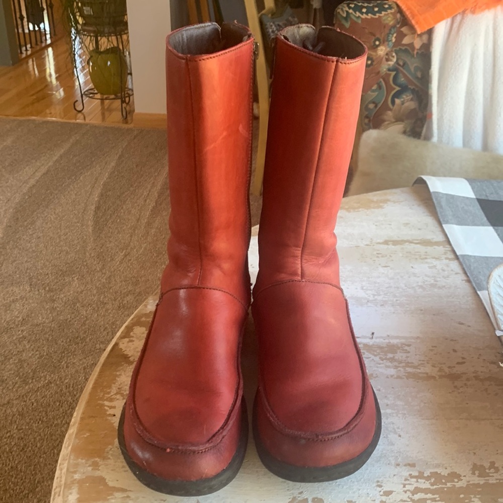 Born zip boots